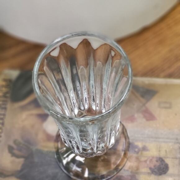 Mid Century Ice Cream Soda Glasses, Set of 6 Pedestal Tulip Shaped Glasses - Picture 5 of 8